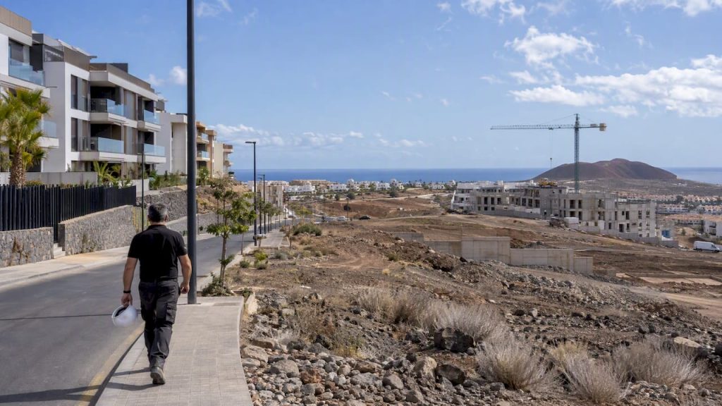 Viviendas y terrenos en desarrollo en el sur de Tenerife